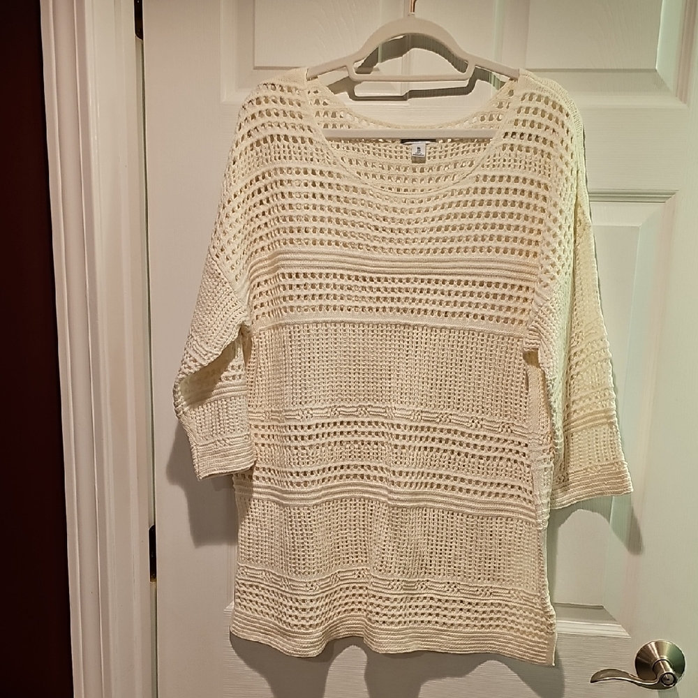 Old Navy Cream Crew Neck Sweater with Textured Stripes